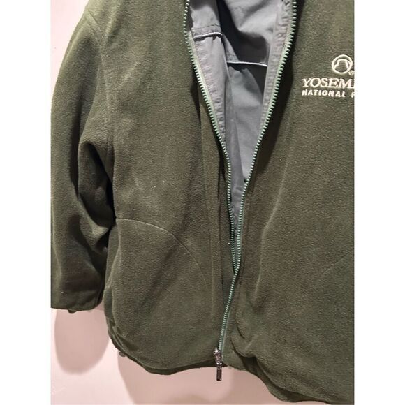 YOSEMITE NATIONAL PARK Reversible Hooded Jacket - Picture 13 of 14